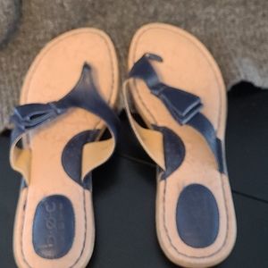 b.o.c navy sandals